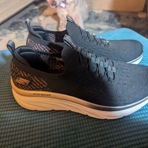 Skechers women's size 9.5